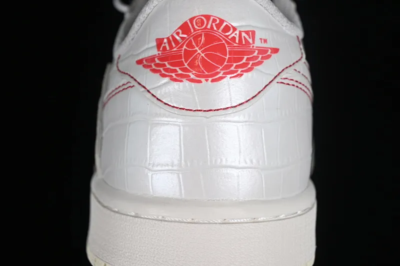 All categories Air Jordan Jordan series basketball shoes Air Jordan 1 Low Travis Scott x Air Jordan 1 Low OG AJ1 Joe 1 undercut low DM7866-601